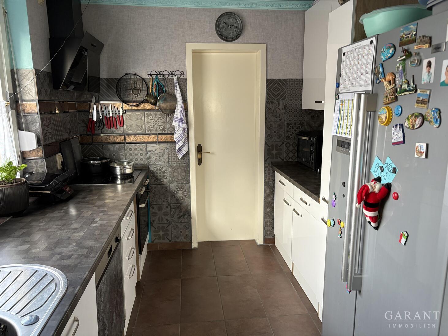 Großzügiges Mehrfamilienhaus mit solider Bausubstanz - auch für Investoren interessant! – 73527 Schwäbisch Gmünd, 73527 Schwäbisch Gmünd – Vorschaubild 2