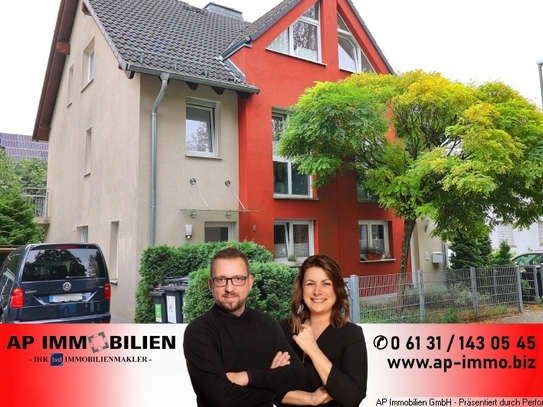 FAMILIENFREUNDLICHE DOPPELHAUSHÄLFTE! 5 Zimmer, 2 Bäder, Garten mit Terrasse und viel mehr...