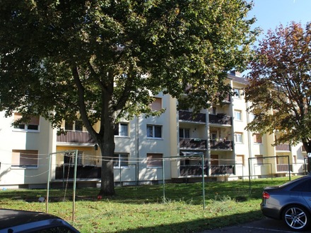 Prima Kapitalanlage - vermietete 2-Zimmer-ETW mit Balkon u. Kfz-Stellplatz