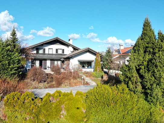 Großzügige Landhausvilla in begehrter Lage