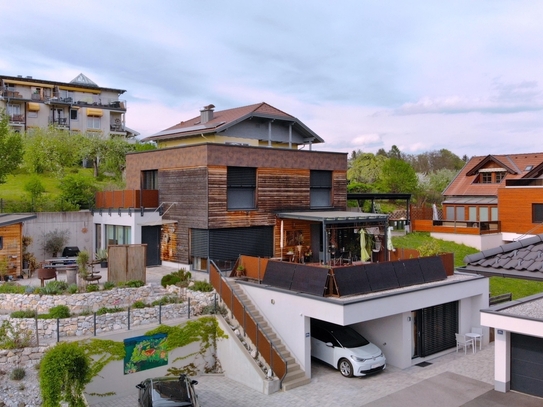 Modernes Architektenhaus in unmittelbarer Seenähe vom Faaker See!