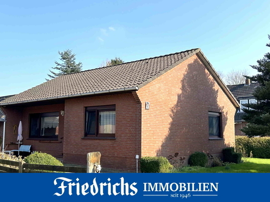 Solides Wohnhaus mit eingegrüntem Garten und Garage in ländlicher, ruhiger Lage in Bad Zwischenahn