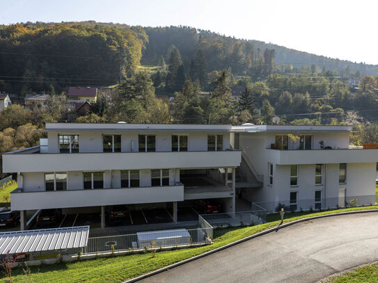 Erstbezug! 3-Zimmerwohnung mit großem Balkon und Garagenplatz!