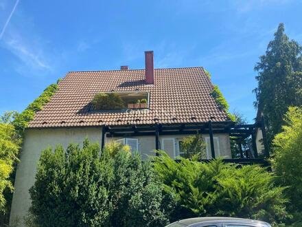 Zweifamilienhaus in Stuttgart-Wangen mit Blick zum Rotenberg