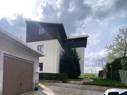 Kaufpreis stark reduziert . 3-Familienhaus, sanierungsbedürftig in Nobitz/Thüringen zu verkaufen