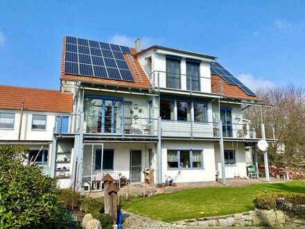 Stilvolles Architektenhaus mit Einliegerwohnung in Pfaffenhofen-Beuren