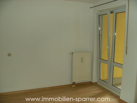 Ideal für Kapitalanleger und Selbstnutzer! Schönes 2-Zimmer-Apartment mit Balkon