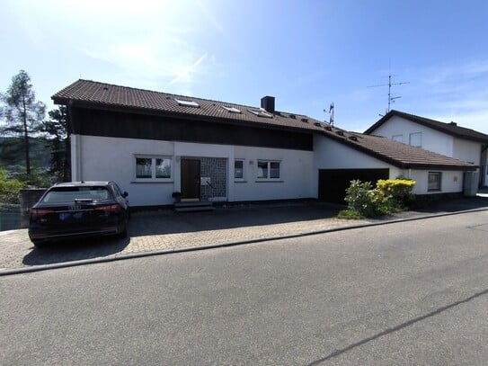 Sonnige Dachgeschosswohnung mit traumhaftem Ausblick!