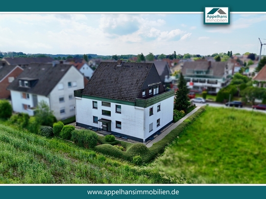 Großzügige Dachgeschosswohnung mit zwei Balkonen und Blick ins Grüne!