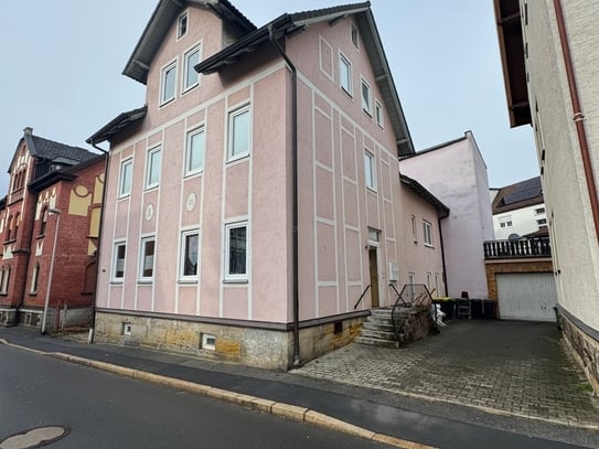 Attraktives Mehrfamilienhaus in zentraler Lage von Neustadt bei Coburg