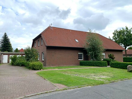 Schöne Dachgeschosswohnung mit Balkon in Westerstede-Ocholt!