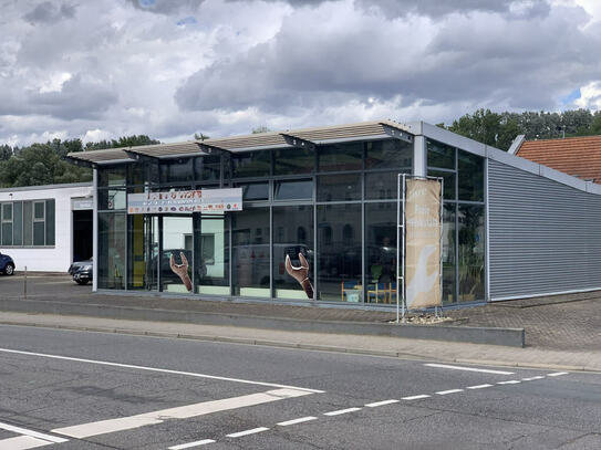 Gepflegtes Autohaus in Toplage von Oppenheim