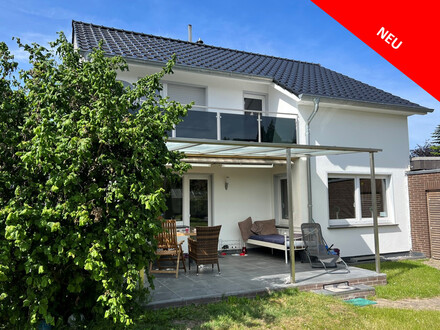 Modernes Einfamilienhaus mit großem Garten in Eidinghausen!