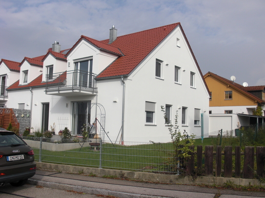 Moderne 3 Zimmer Wohnung in KW 70 Haus