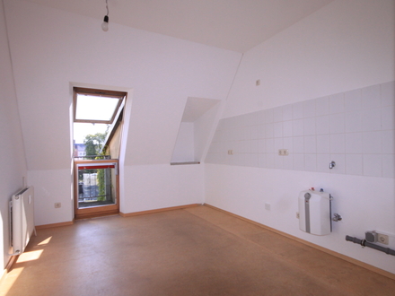 ** Kaßberg - Tolle Dachgeschosswohnung mit großem Balkon **