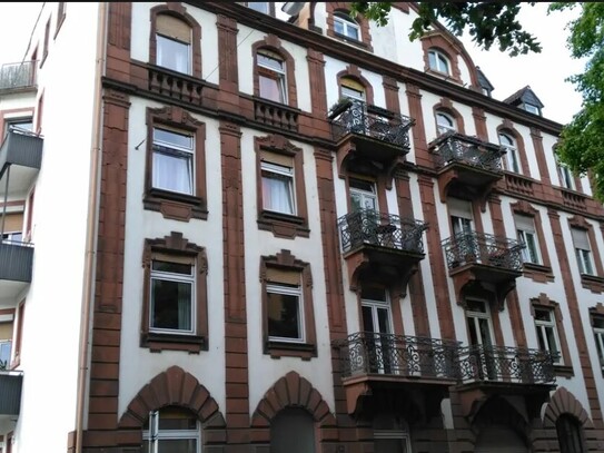 3-Zimmer-Wohnung mit Altbau-Charme in MA-Lindenhof zu vermieten!