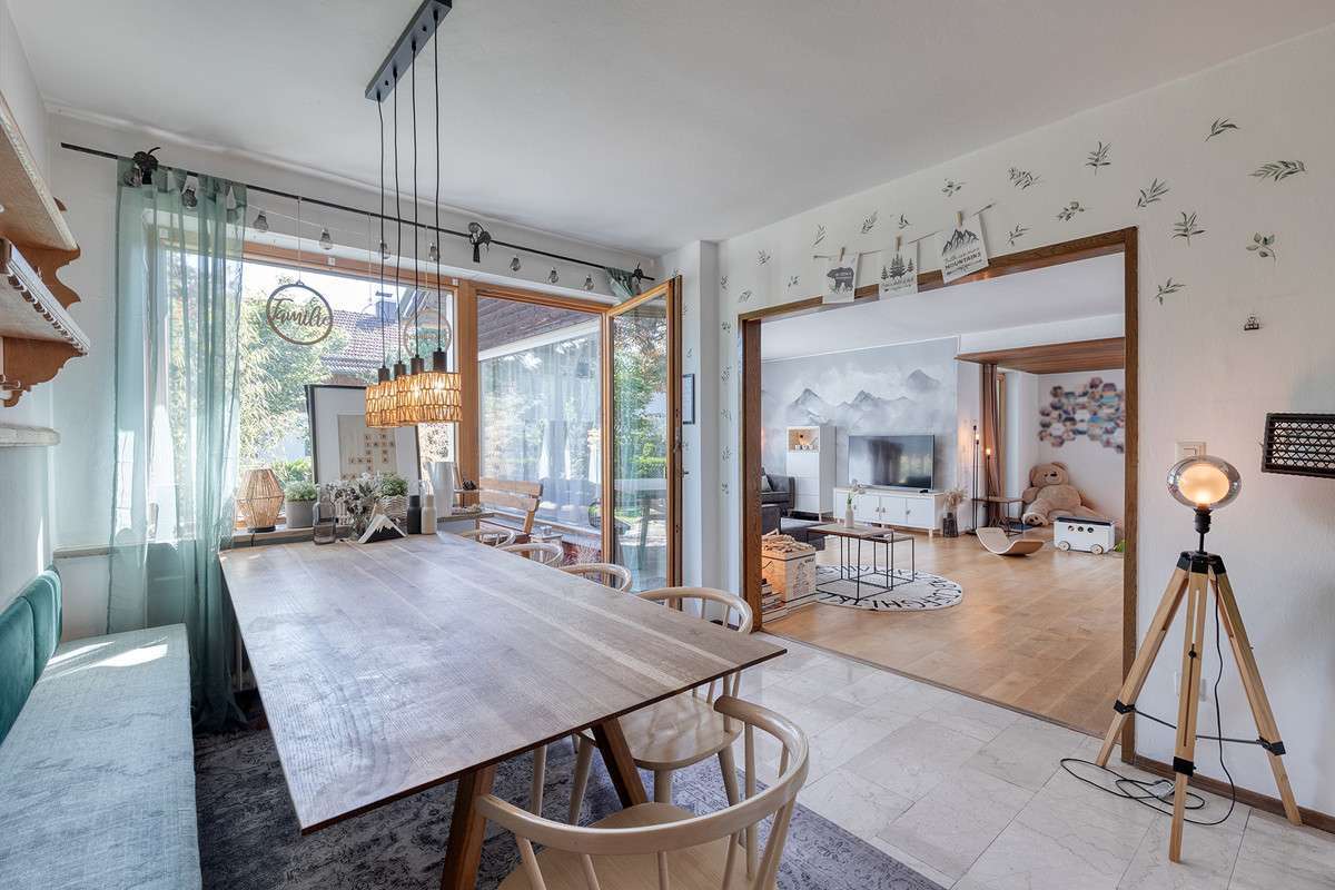 Einfamilienhaus mit Wohlfühlcharakter in begehrter Lage von Raubling/Pfraundorf! – 83064 Raubling, 83064 Raubling – Vorschaubild 9