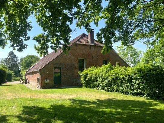 RESERVIERT - Wunderschönes Wangerland - Historisches Anwesen am Hohenstief