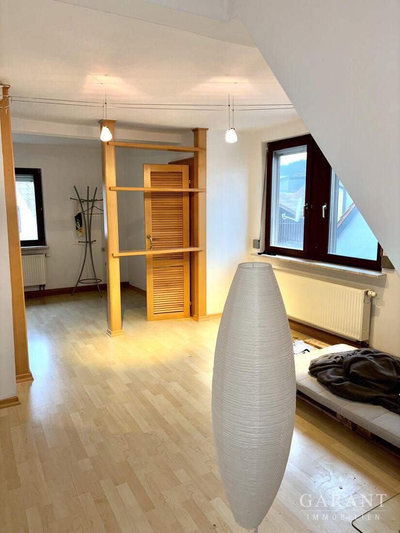 Gemütliches Einfamilienhaus mit Garten und Dachterrasse – 97737 Gemünden Am Main, 97737 Gemünden Am Main – Vorschaubild 3
