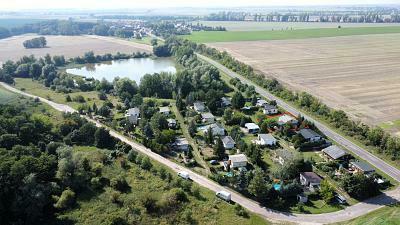 BUNGALOW AM SEE - GANZJÄHRIGES FERIENFEELING