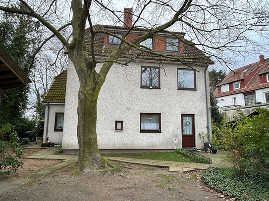 Bremen-Osterholz. Wohn-und Geschäftshaus in angenehmer Lage!