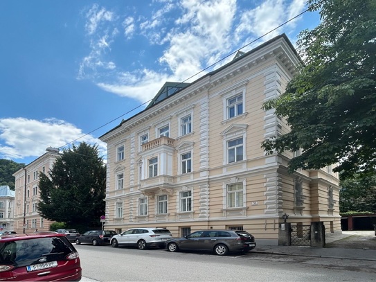 Exklusive 6-Zi.-Penthouse-Whg. in historischer Villa in Salzburg