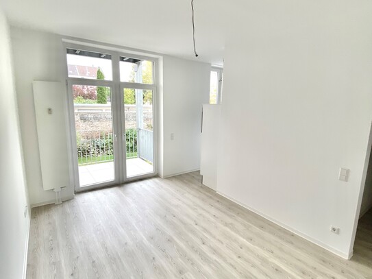                                                               Urban Vibes &amp; Sommeroase!🌴Komplett sanierte 2-Zi.-Whg. mit Traumgarten und Sonn&hellip;                                                       in Kaiserlei (Offenbach am Main)
