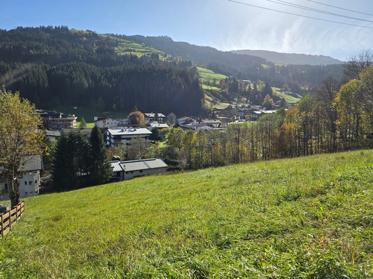 Grundstück in Hanglage mit Panoramablick