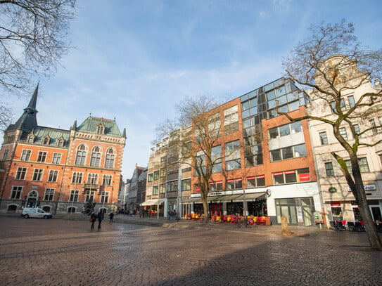 Geräumige Büroflächen mit Blick auf den Lamberti-Markt im Herzen von Oldenburg