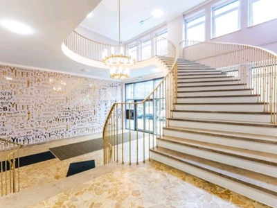 Foyer 1