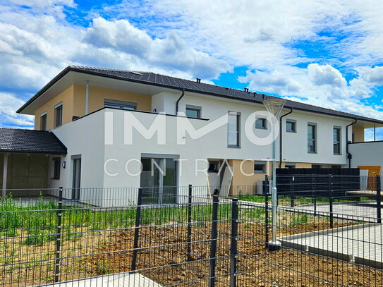 Quattrohaus mit großer Privater Terrasse, Garten und Blick ins Grüne