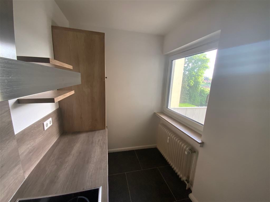 Helle 3-Zimmer-Wohnung mit 2 Balkonen, Einbauküche und großzügigem Essbereich in Schwachhausen - Foto 2