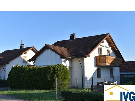 Ruhig gelegenes Einfamilienhaus mit Garten und Garage in sonniger Wohnlage von Aichstetten!