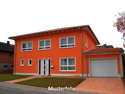 ++ Großzügige Einfamilien-Doppelhaushälfte mit Terrasse und Garage ++