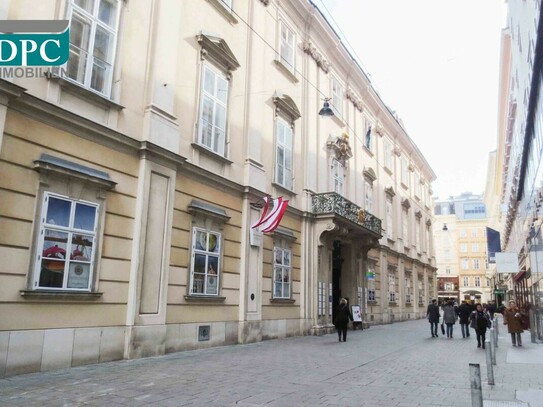 repräsentatives Dachgeschossbüro im Palais Esterhazy