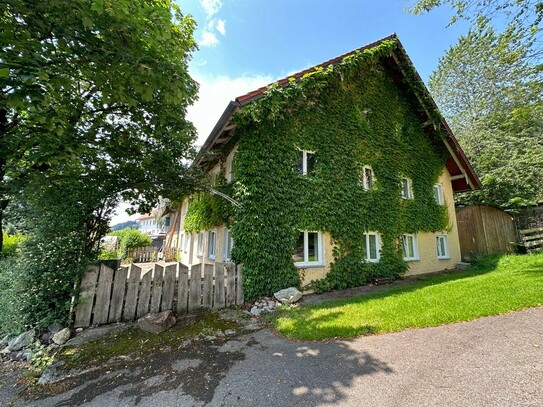 Schönes Bauernhaus in idyllischer Lage, im BIETERVERFAHREN! Hier schlägt nicht nur ein Herz höher!