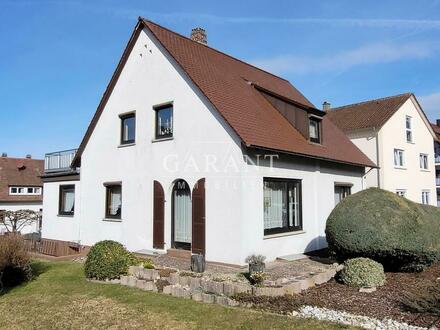 Einfamilienhaus mit großzügigem Garten in zentraler Lage