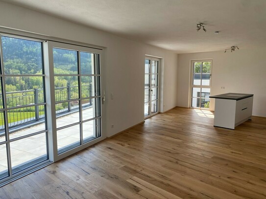 Moderne 3-Zimmer-Residenz mit unvergleichlichem Panoramablick auf den Attersee (ab sofort verfügbar)