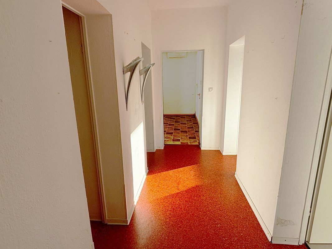 Großzügiges 3-Parteienhaus in angenehmer zentraler Wohnlage von Pfungstadt – 64319 Pfungstadt, 64319 Pfungstadt – Vorschaubild 4