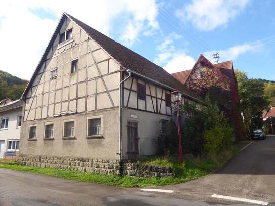 Scheune mit abbruchreifem Haus in Heimhausen