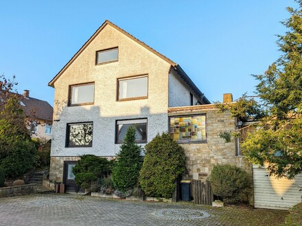 2-Familienhaus mit ausgebautem Dachgeschoss