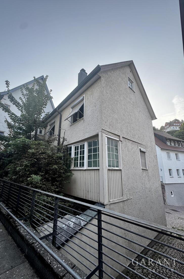 Stadthaus im Herzen von Calw - mit viel Potenzial zur Verwirklichung Ihrer Wohnträume – 75365 Calw, 75365 Calw – Vorschaubild 2