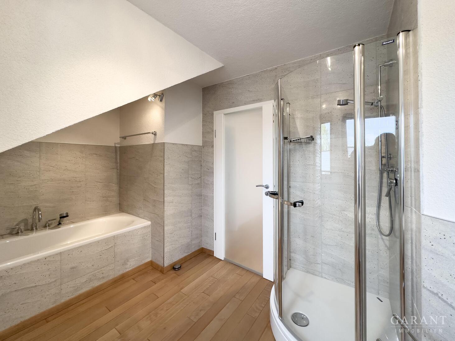*** Architektenhaus mit zwei Wohneinheiten: stilvolles Wohnen mit vielseitigen Möglichkeiten *** – 67259 Großniedesheim, 67259 Großniedesheim – Vorschaubild 5