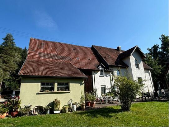 In idyllischer Randlage im Kochertal ...