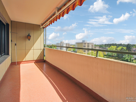 Geräumige und gut aufgeteilte Wohnung mit großem Süd - Balkon