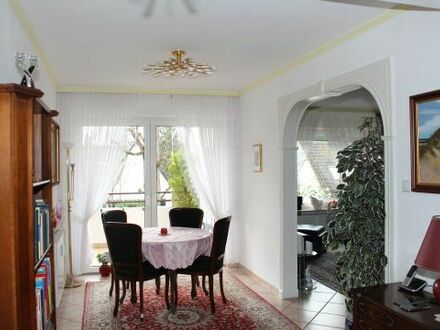 In Toplage von Wiesbaden - Aukamm - 3,5 Zimmer-Eigentumswohnung mit hochwertiger Ausstattung und Einzelgarage