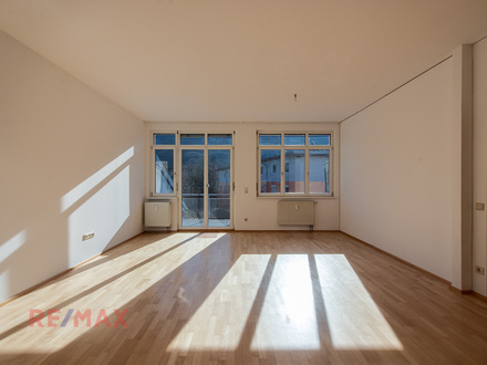 Loftartige 3-Zimmer Wohnung mit schönem Bergpanorama