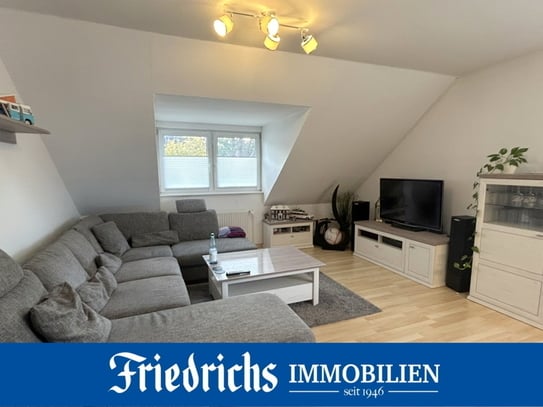 Gepflegte 2-Zimmerwohnung im Dachgeschoss mit Stellplatz in guter Lage von Oldenburg-Osternburg