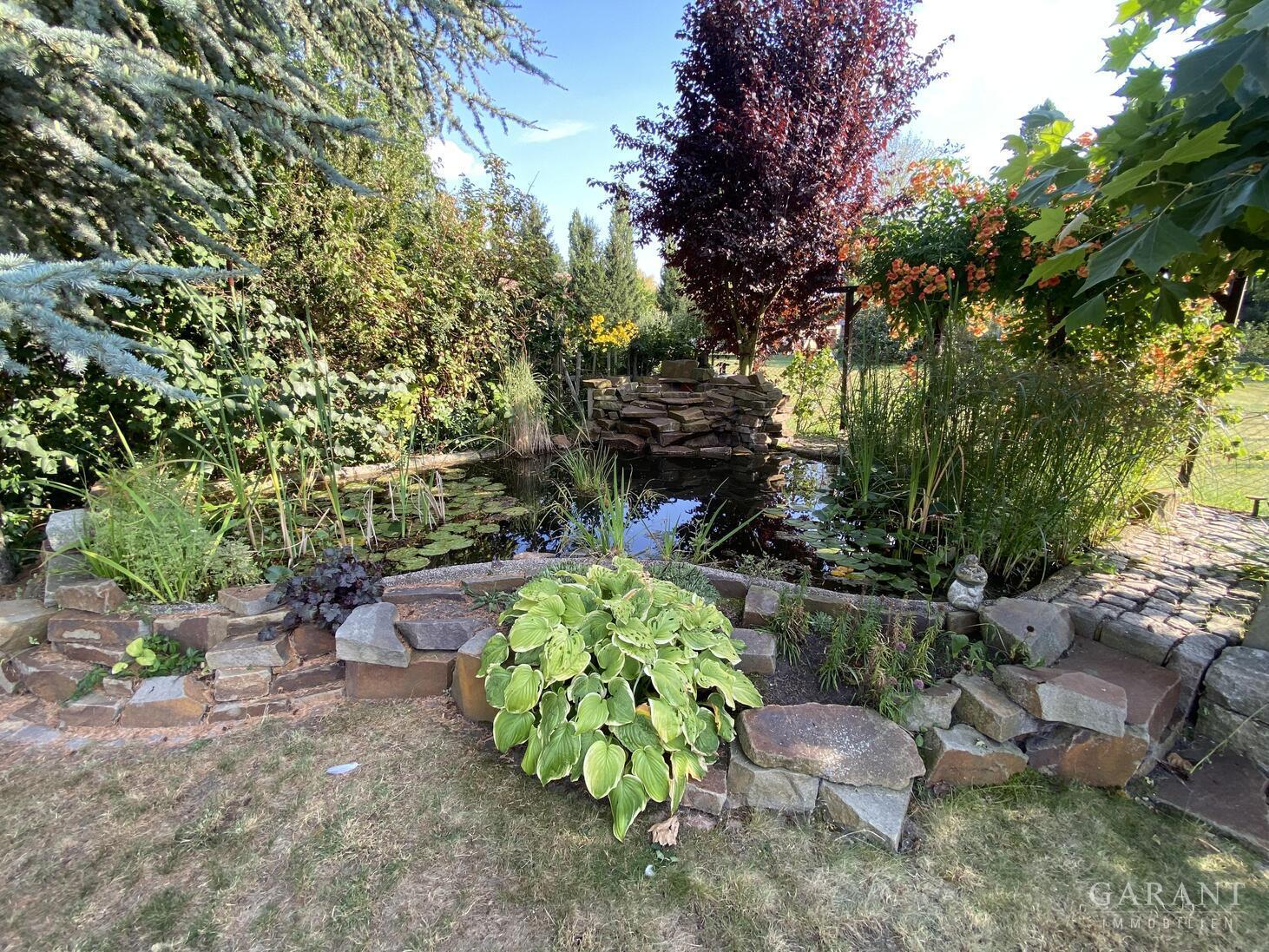 Großzügiges Zweifamilienhaus mit Wintergarten, Sauna, zwei Kaminen, Garage und schönem Grundstück – 04683 Ammelshain, 4683 Ammelshain – Vorschaubild 13