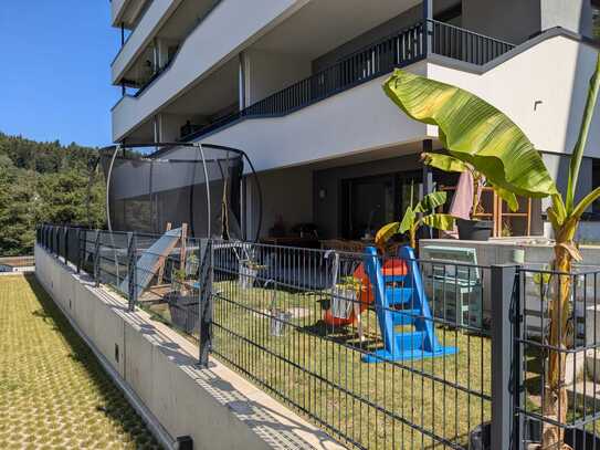 Großzügige Wohnung aus 2023 mit großem Gartenanteil